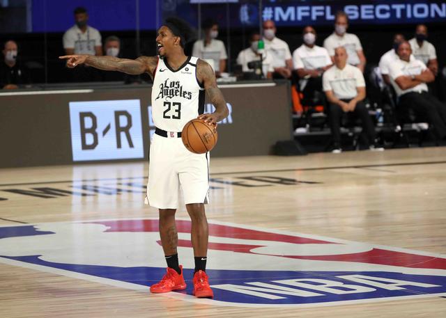 三名球員戴 三名球員戴